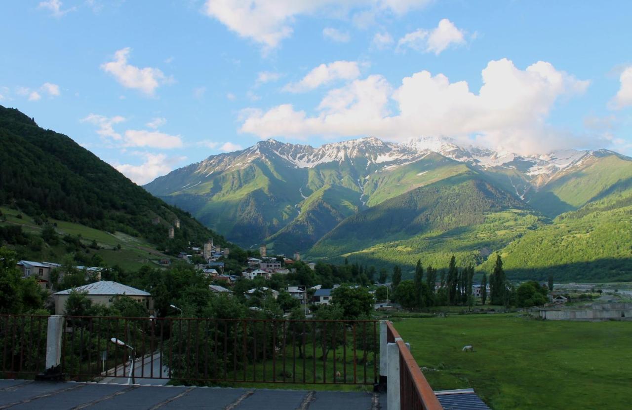 Hotel Marliza Местия Екстериор снимка