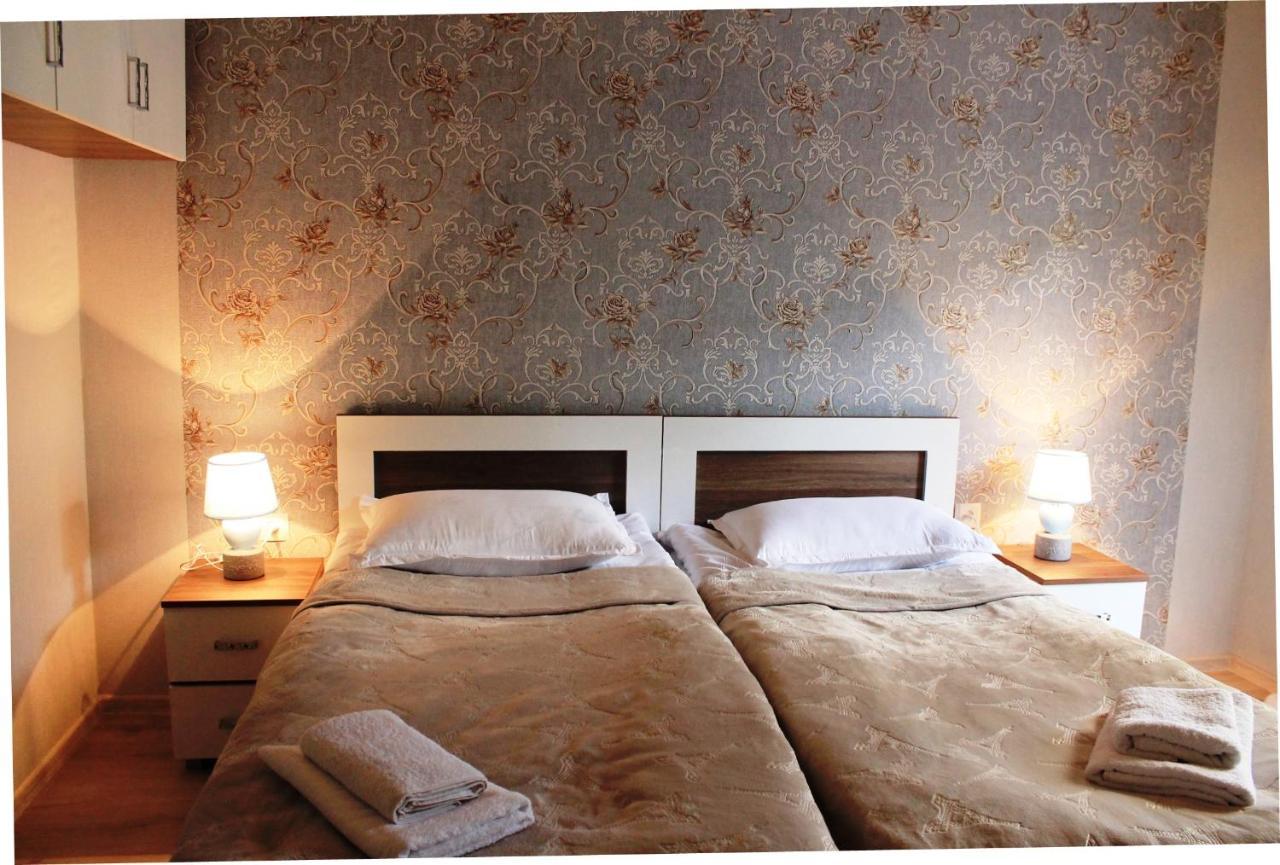 Hotel Marliza Местия Екстериор снимка