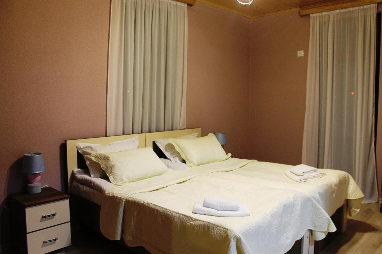Hotel Marliza Местия Екстериор снимка
