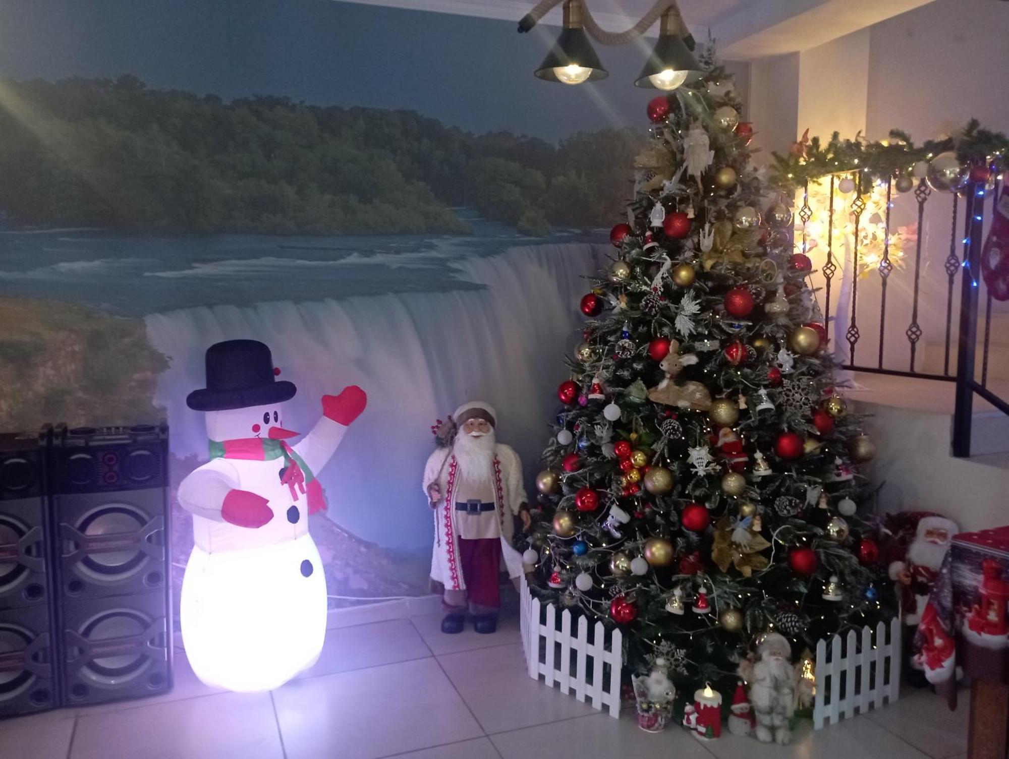 Hotel Marliza Местия Екстериор снимка